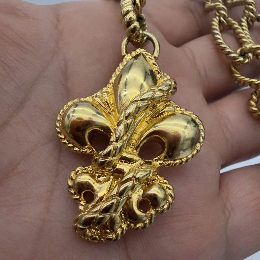 Vtg JUST CAVALLI Fleur De Liss Snake Necklace Chunky Gold Tone Sepant Y Drop